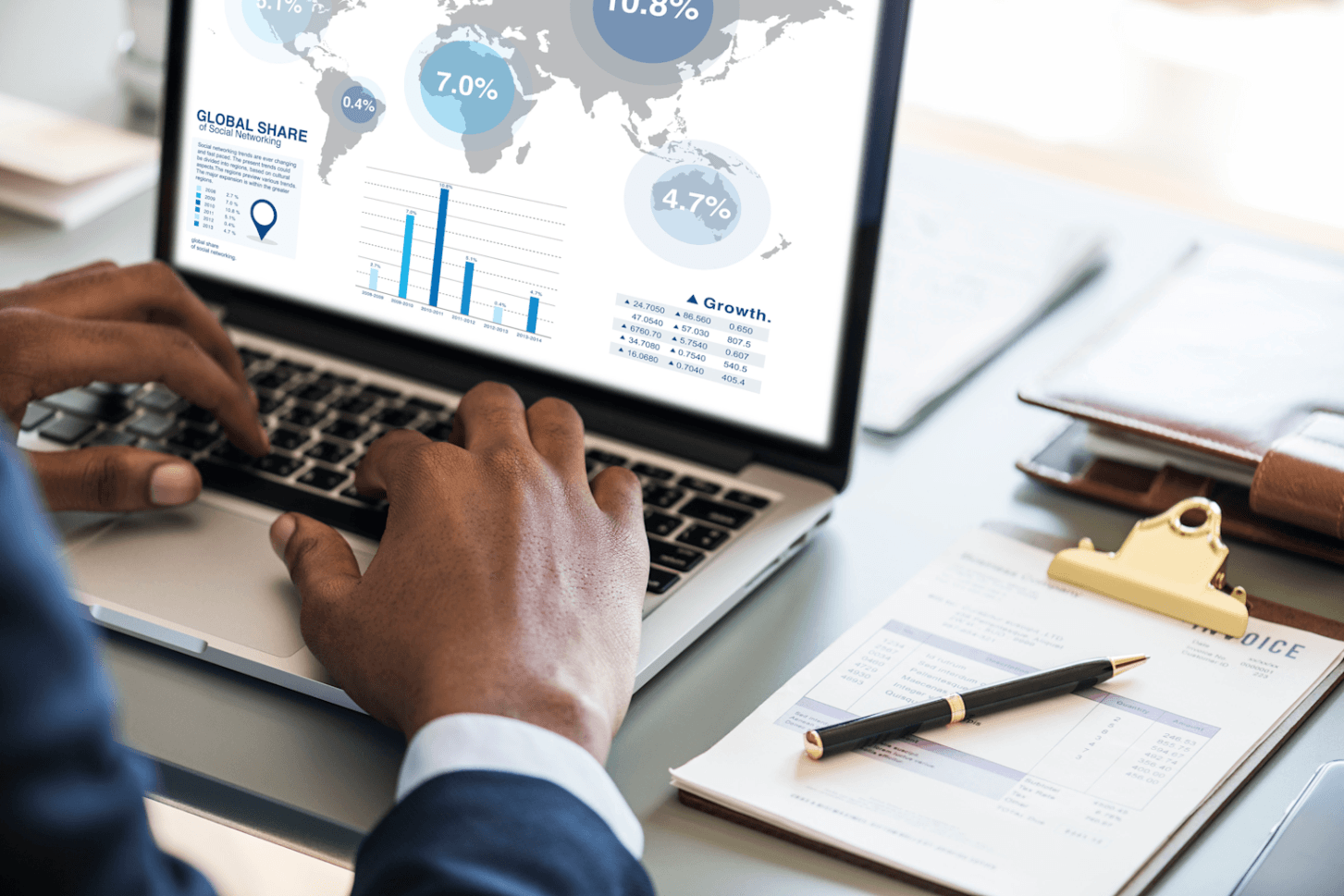 Solo entrepreneur working on global business